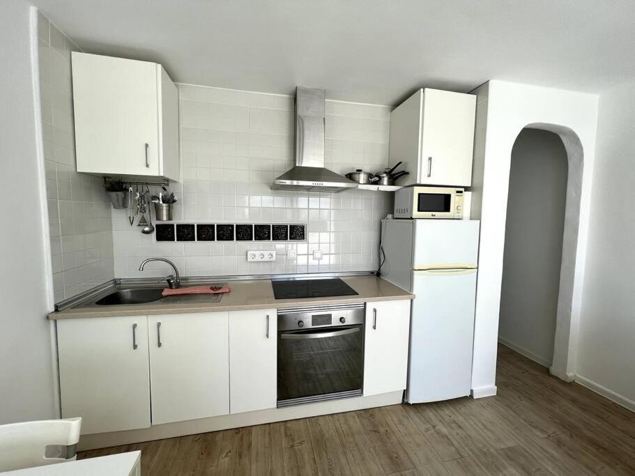 Casa Perdy, Beautiful 1 Bedroom Apartment With Communal Pool Tías Exteriör bild