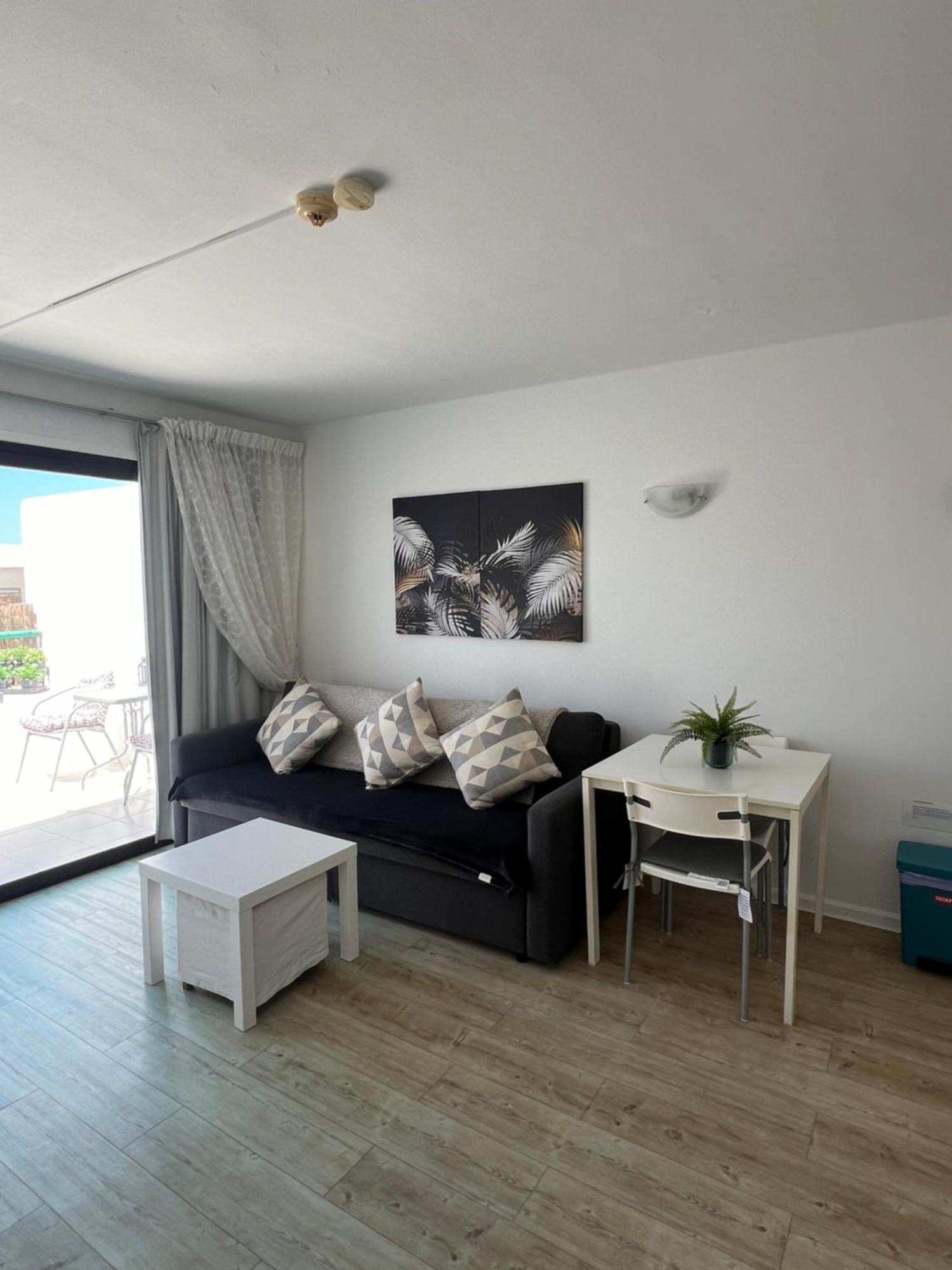 Casa Perdy, Beautiful 1 Bedroom Apartment With Communal Pool Tías Exteriör bild